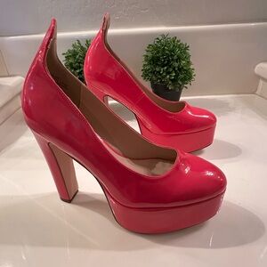 Chase and Chloe pink patent platform high heel pumps. Size 10.